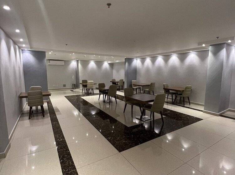 בית מלון כפרי W Platinum