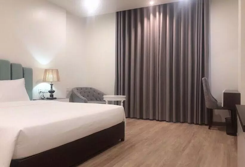 Lotus Hotel & Apartment