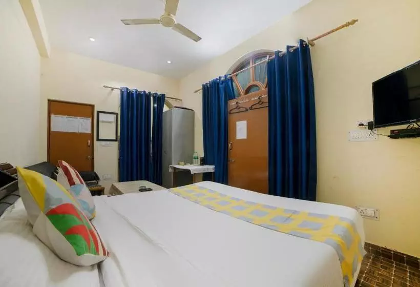 ペンション Oyo Home 75710 Ambika House Rajpur