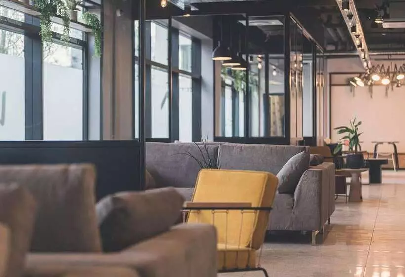 Whoo Bordeaux Bacalan  Hostel