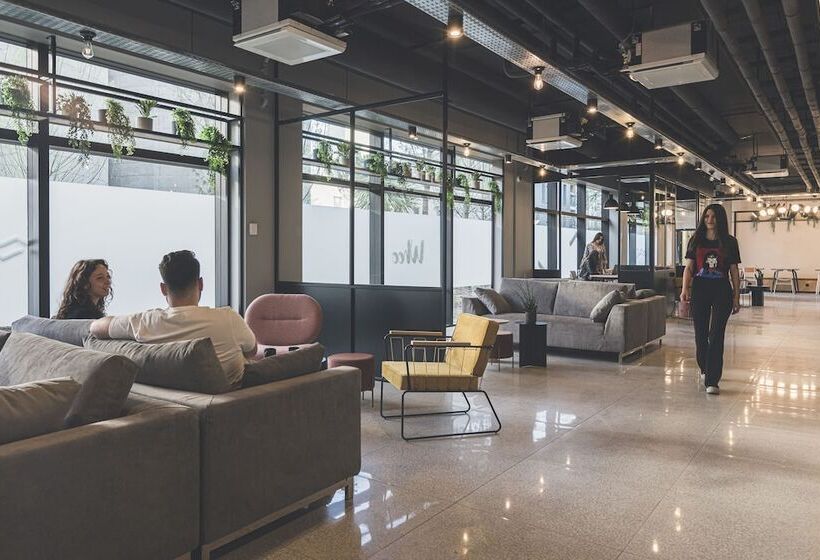 Whoo Bordeaux Bacalan  Hostel