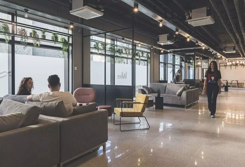 Whoo Bordeaux Bacalan  Hostel