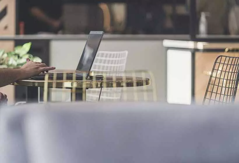 Whoo Bordeaux Bacalan  Hostel