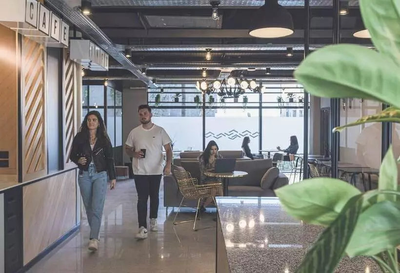 Whoo Bordeaux Bacalan  Hostel