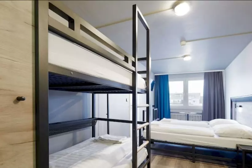 ユースホステル a&o Dusseldorf Hauptbahnhof