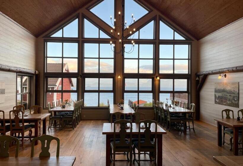 Bjørnafjorden Hotell