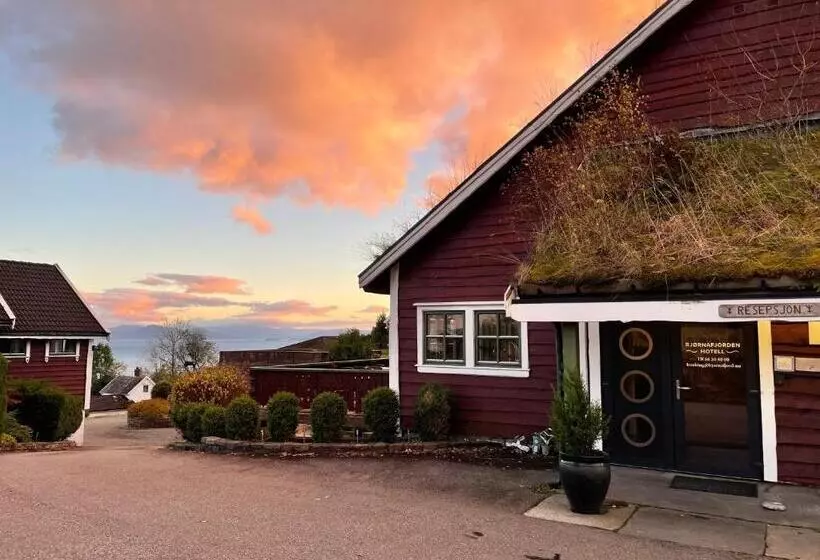 Bjørnafjorden Hotell