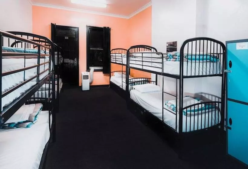 فندق All Nations Brisbane Hostel