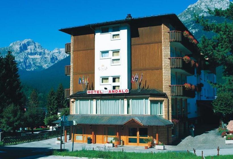 Отель Andalo