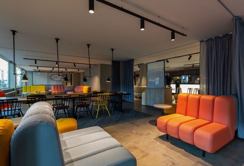 ユースホステル a&o Dusseldorf Hauptbahnhof