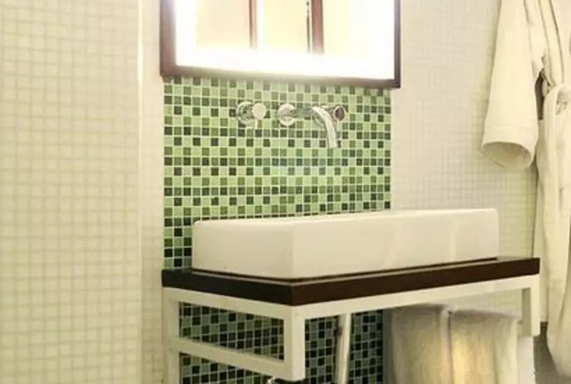 هتل Babel Boutique