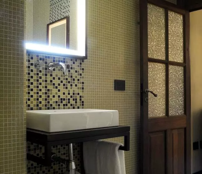 هتل Babel Boutique