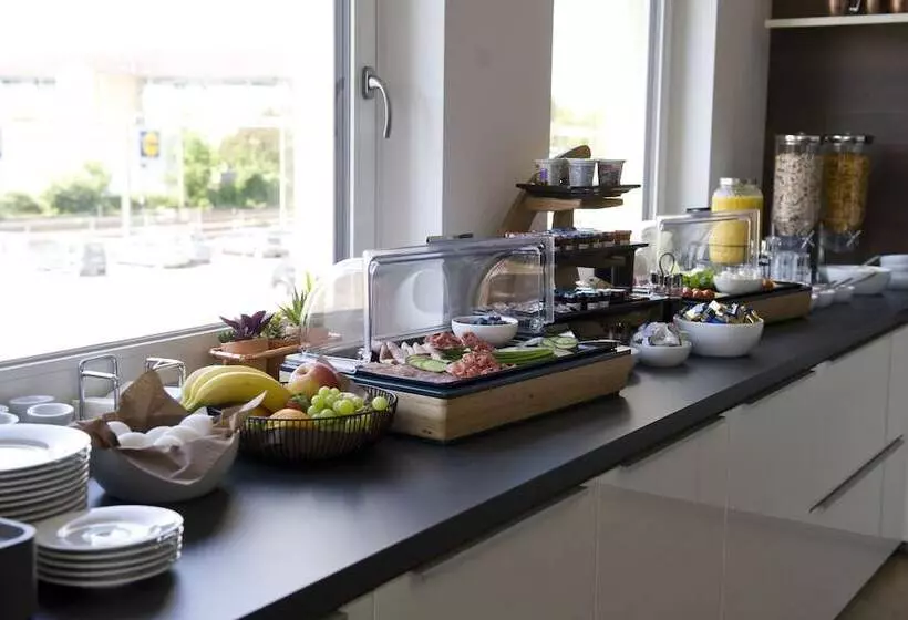 هتل Central Wesseling