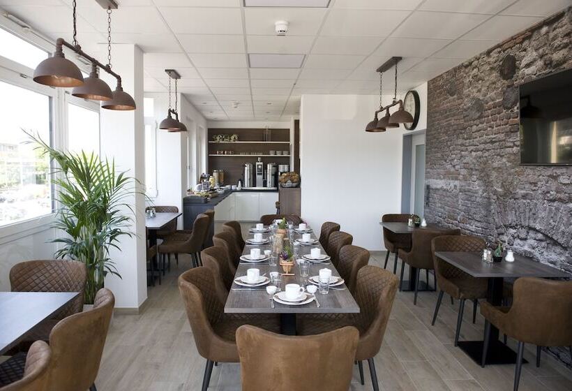 فندق Central Wesseling