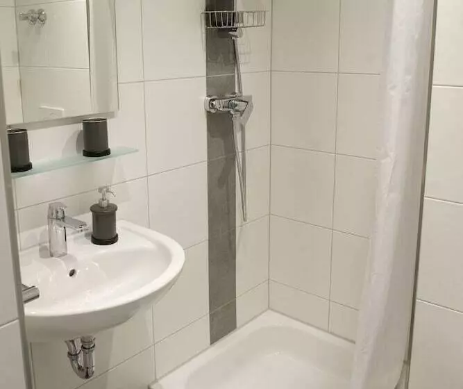 هتل Central Wesseling