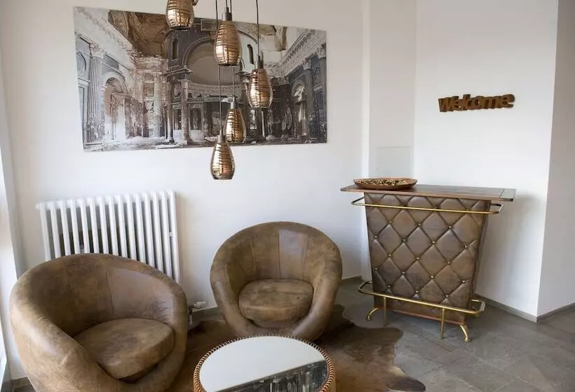 هتل Central Wesseling