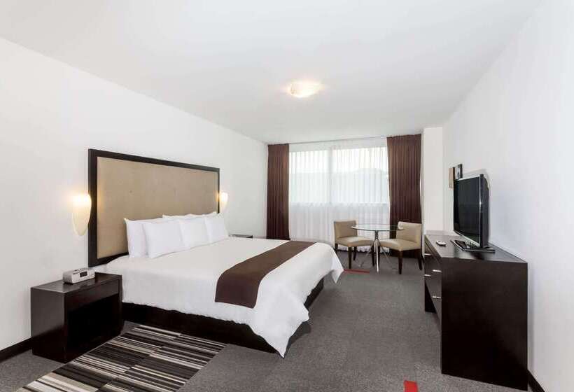 Hotel Costa Del Sol Wyndham Lima Airport