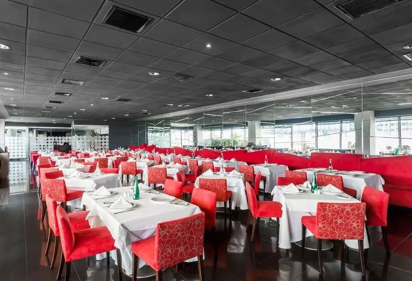 هتل Costa Del Sol Wyndham Lima Airport