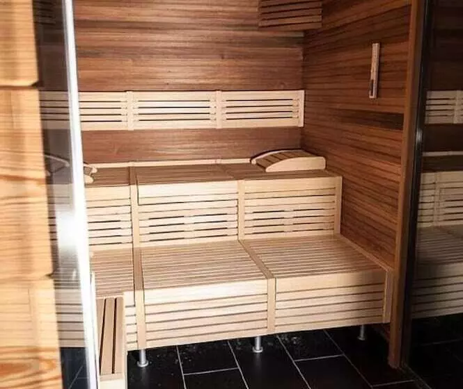 Отель Cristiania