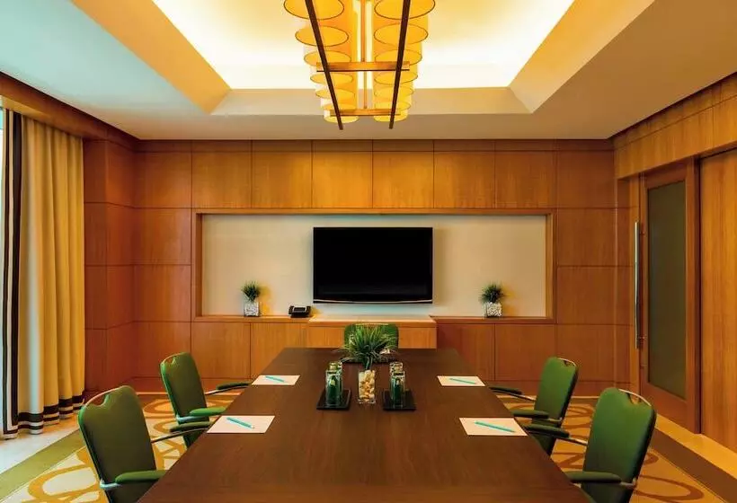 هتل Four Points By Sheraton Sheikh Zayed Road