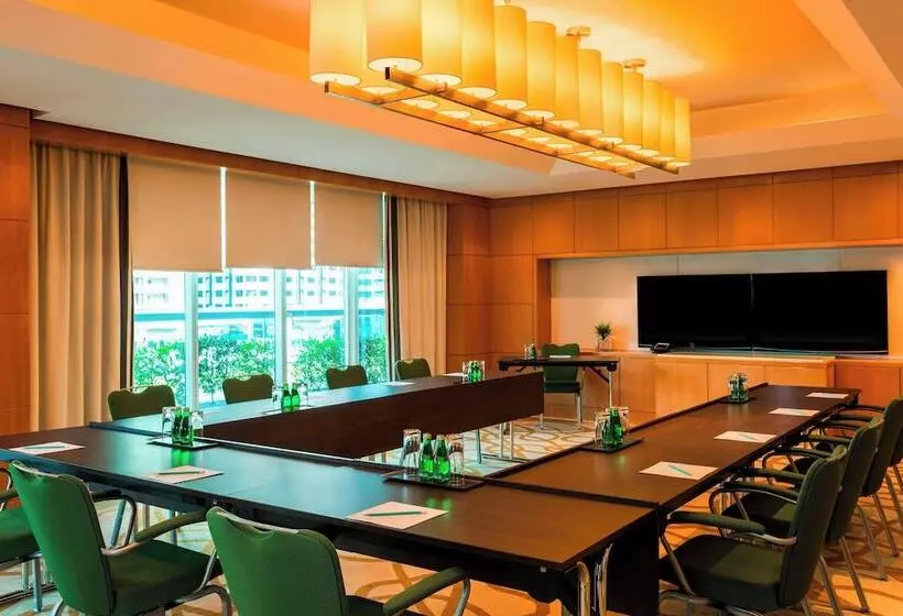هتل Four Points By Sheraton Sheikh Zayed Road