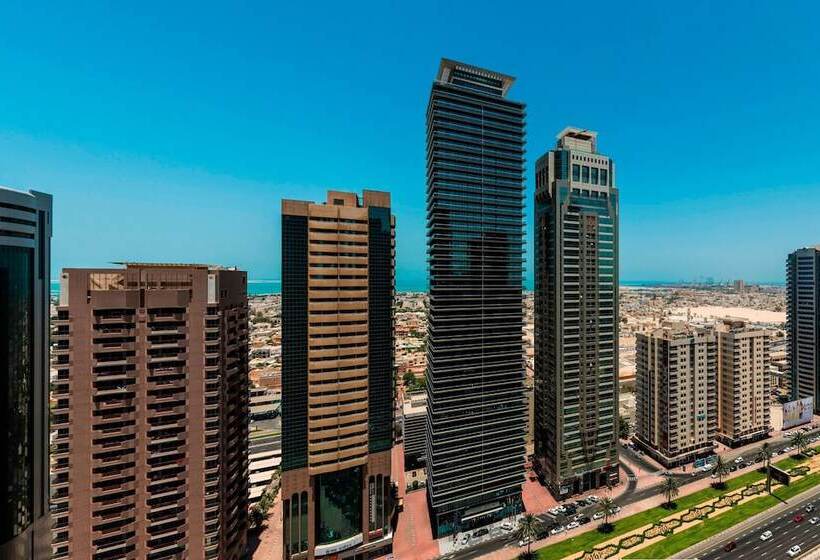 Отель Four Points By Sheraton Sheikh Zayed Road