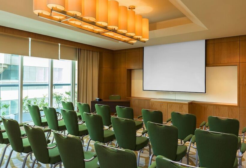 Отель Four Points By Sheraton Sheikh Zayed Road