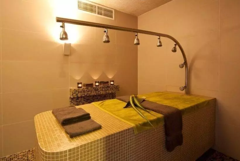 Hotel M'ar De Ar Aqueduto