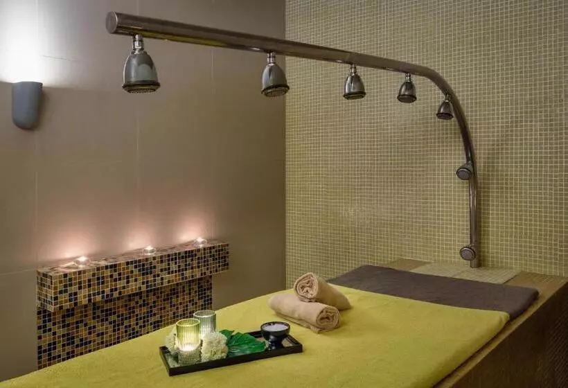 Hotel M'ar De Ar Aqueduto