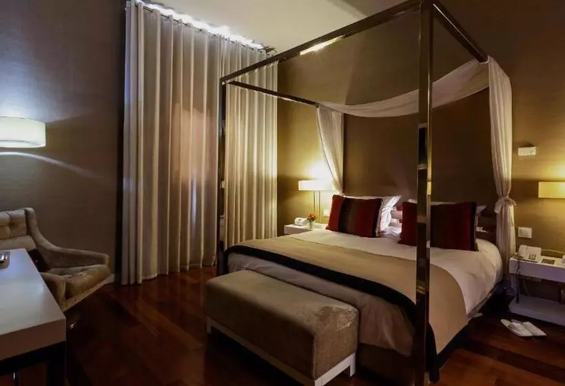 Hotel M'ar De Ar Aqueduto