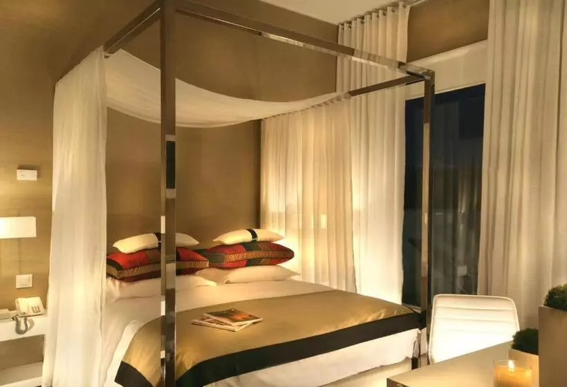 Hotel M'ar De Ar Aqueduto