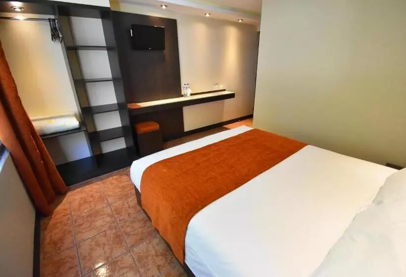 בית מלון כפרי Monte Selva Spa Termal