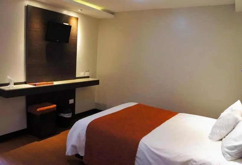 בית מלון כפרי Monte Selva Spa Termal