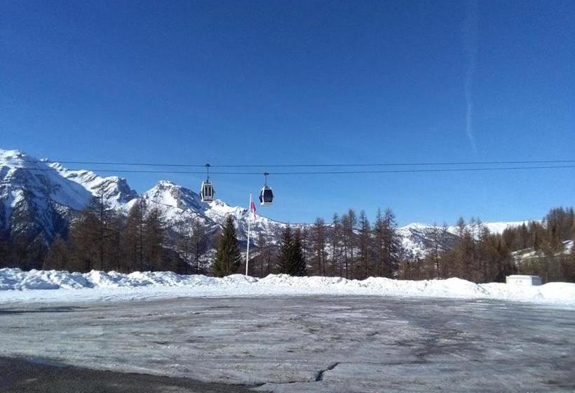 ホテル Villaggio Olympic Centre