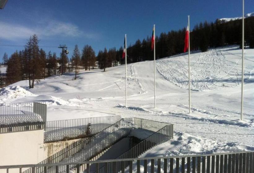 ホテル Villaggio Olympic Centre