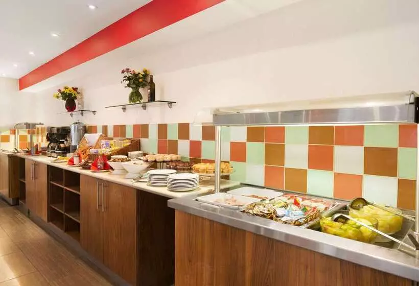 Hotel Ramada By Wyndham Hounslow  Heathrow East