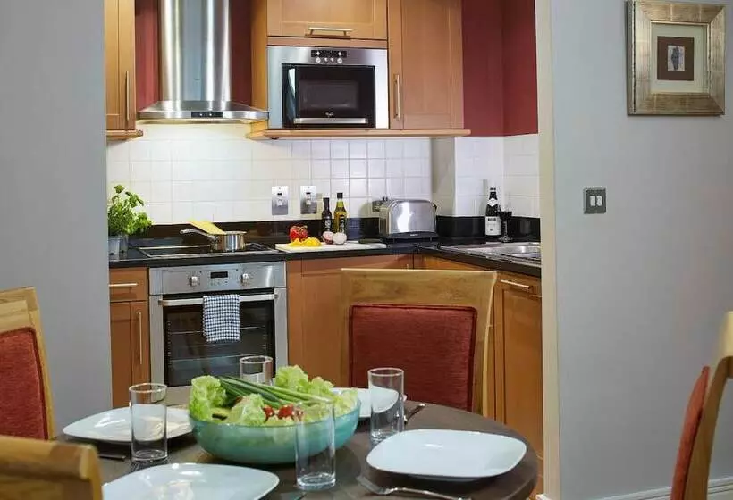 Marlin Apartments London City   Queen Street