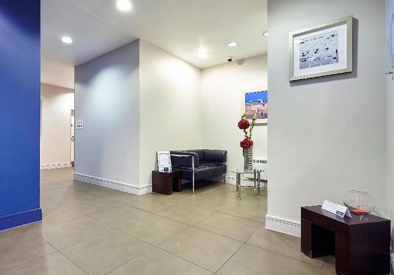 Marlin Apartments London City   Queen Street