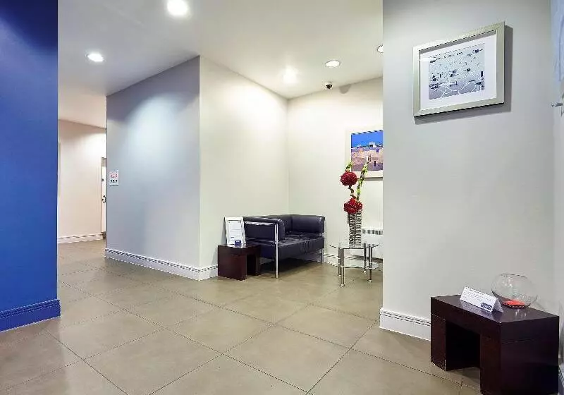 Marlin Apartments London City   Queen Street