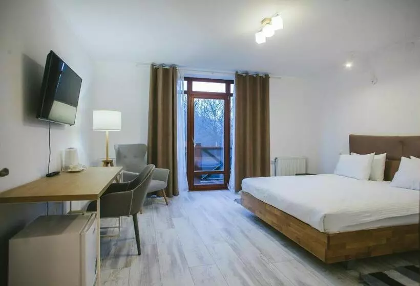 Retkeilymaja Dominion Relax Club