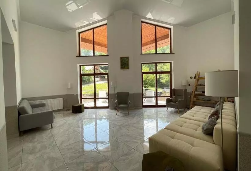 Retkeilymaja Dominion Relax Club