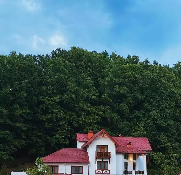 Retkeilymaja Dominion Relax Club