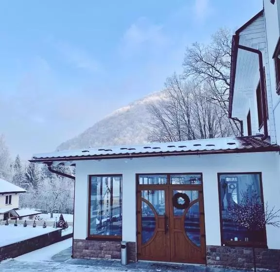 Retkeilymaja Dominion Relax Club