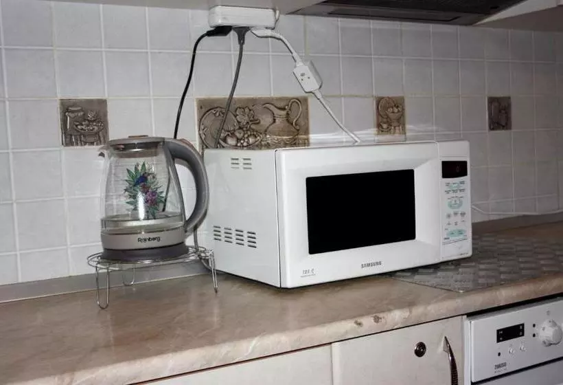 ユースホステル Inn Khlibodarskiy