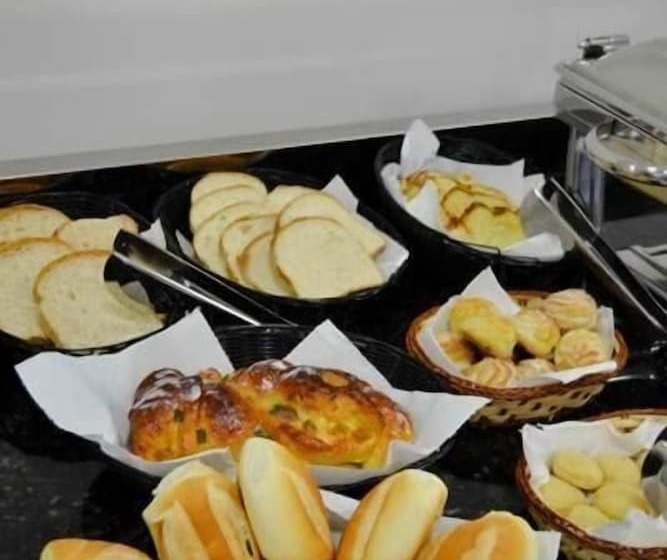 בית מלון כפרי Evidence