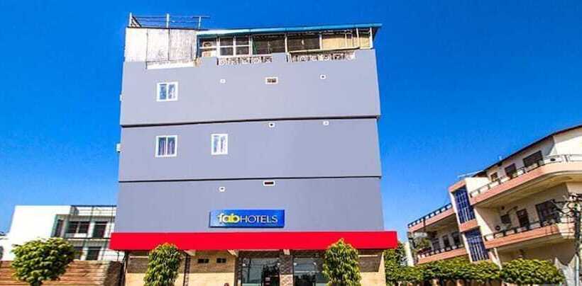 Fabhotel Airport Residency