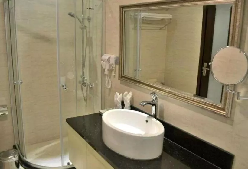 هتل May Hostel
