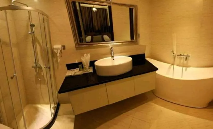 هتل May Hostel