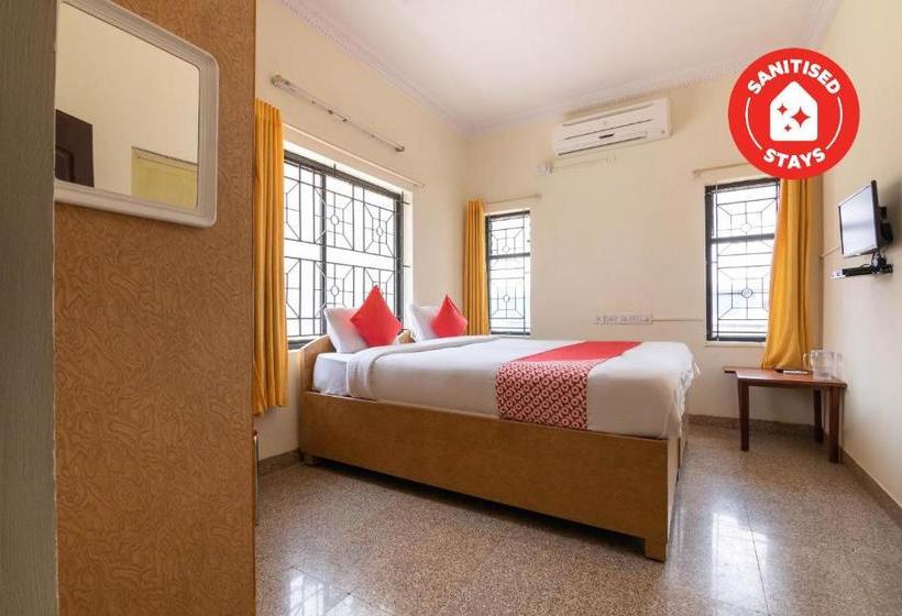 Отель Oyo 10242  Shelton Suites