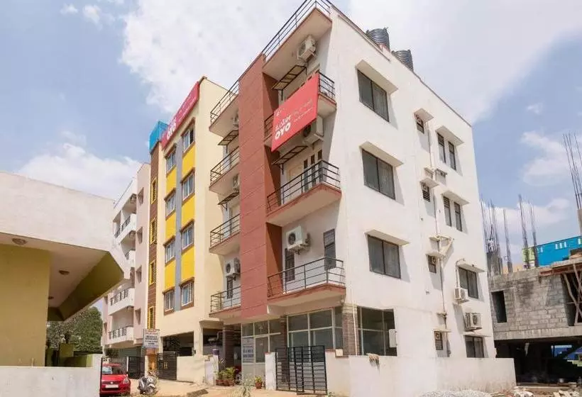 Hotelli Oyo 10242  Shelton Suites